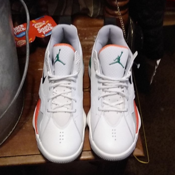 Jordan zoom \'92